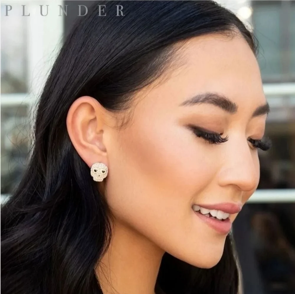 Plunder Moon Earrings - Picture 2 of 3